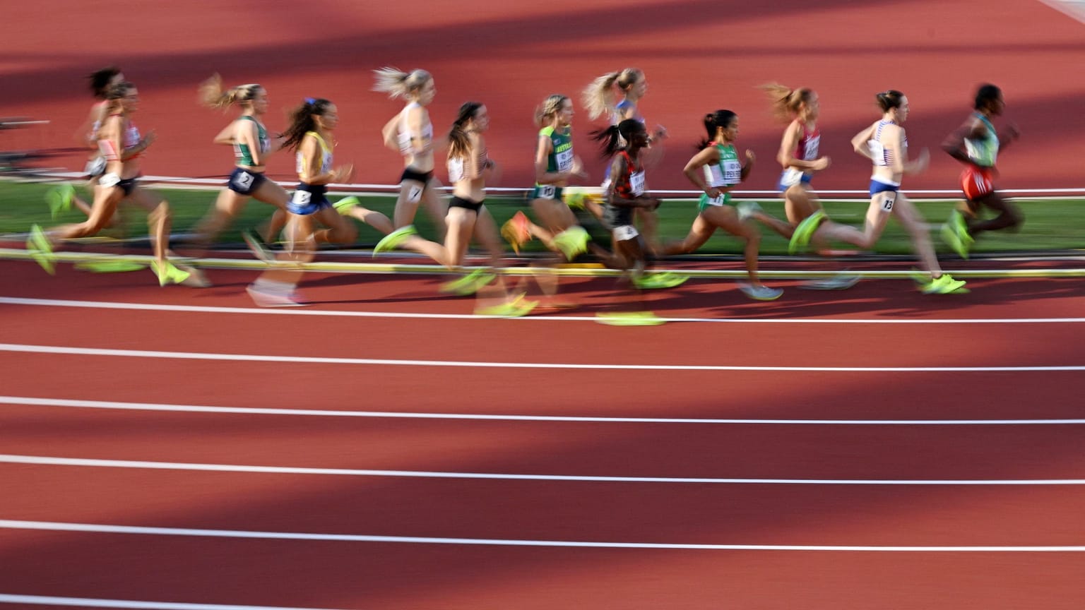 The data behind distance running:

Ever wondered about the science behind the distance events? World Athletics goes inside the numbers with Professor Andy Jones.