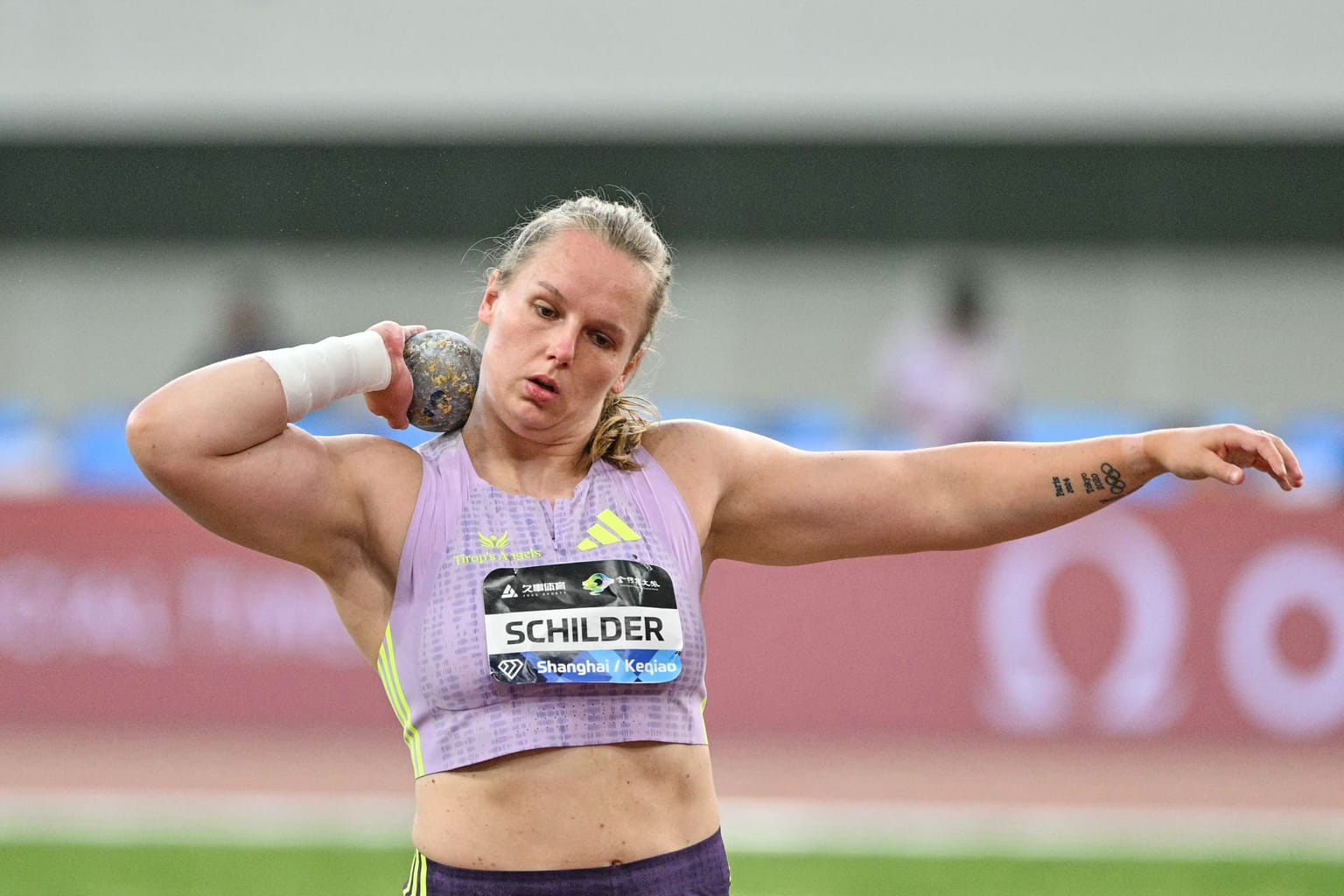 Schilder breaks Diamond League record with 21.09m in Shanghai:

Jessica Schilder produced the best shot put mark in the world for 14 years, throwing a Diamond League record of 21.09m in Shanghai