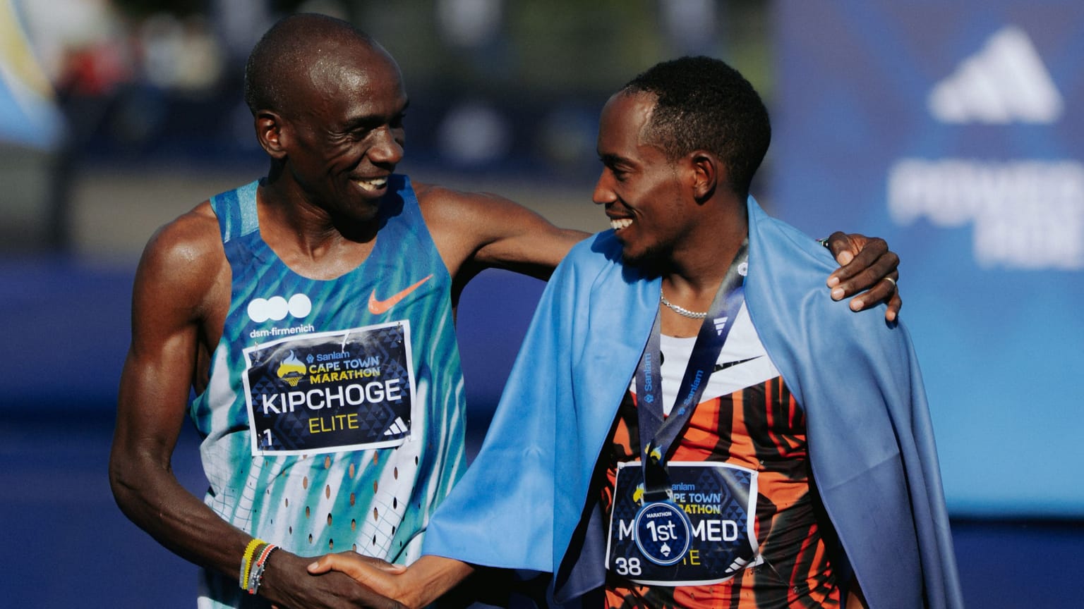 Esa and Dida win in Cape Town as Kipchoge kicks off World Tour:

Mohamed Esa set an African all-comers' record to win the men’s race and Dera Dida clinched women’s race victory to complete an Ethiopian double at the Sanlam Cape Town Marathon