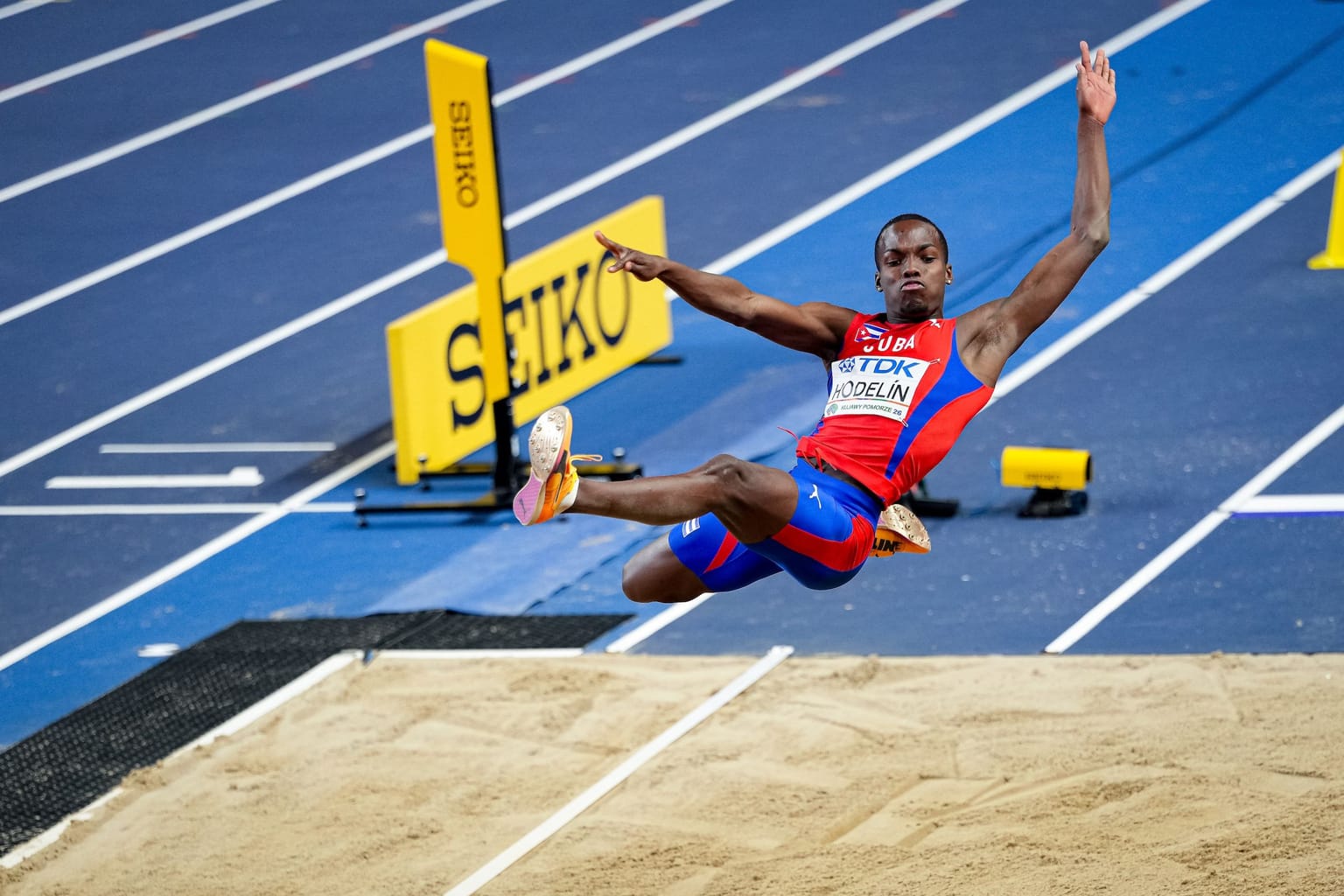 Hodelín soars 8.46m to break world U20 long jump record:

Cuba’s Jorge A. Hodelín soared 8.46m to break the world U20 long jump record* at the Envol Trophée, a World Athletics Continental Tour Challenger meeting