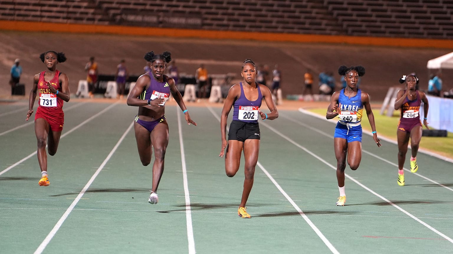 Douglas wins sprint double to highlight Jamaican U20 Championships:

Two-time world U20 medallist Shanoya Douglas secured a sprint double at the Jamaican U20 Championships (18-21 June), winning the 100m and the 200m in Kingston