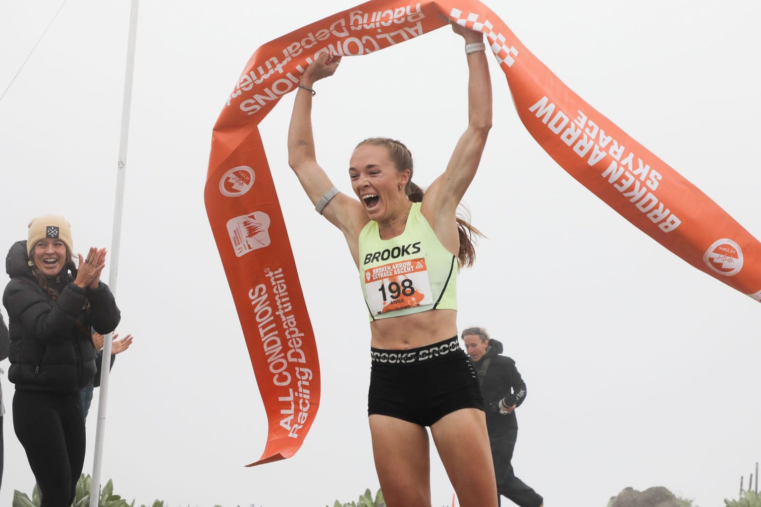 Gibson and Kiriago break Broken Arrow course records:

Anna Gibson and Philemon Ombogo Kiriago set course records to win the ascent and the 23km race, respectively, during the Broken Arrow Skyrace