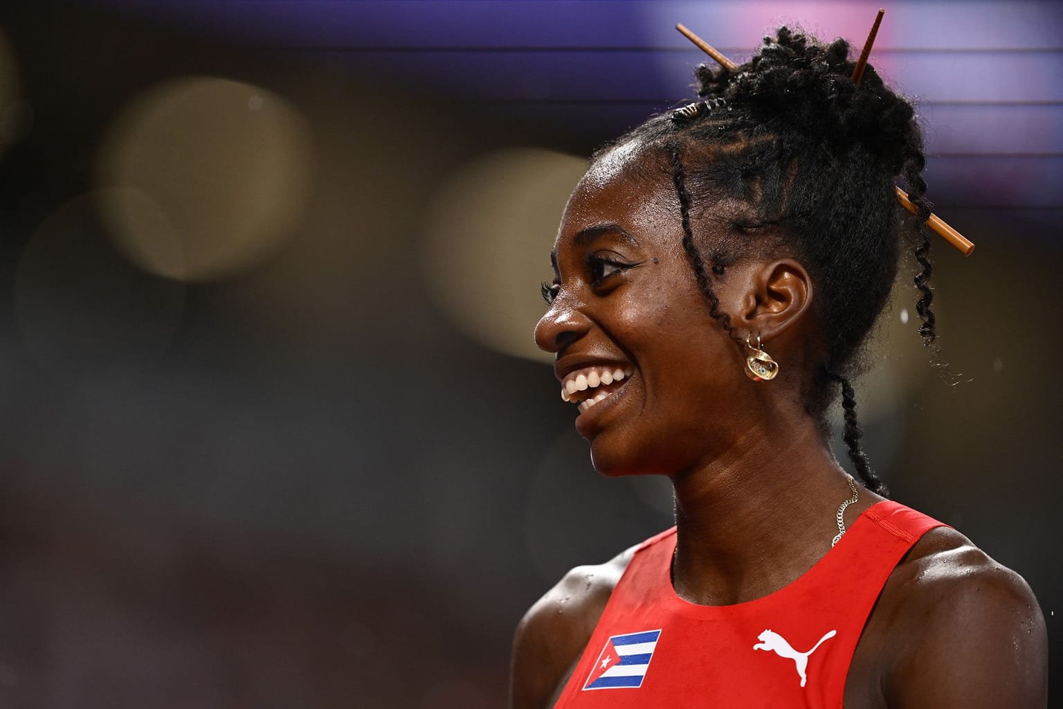 Alonzo, Cooper, Ochoa and Herrera highlight closing days at CAC Games:

Liranyi Alonzo of the Dominican Republic completed a sprint triple crown at the Central American and Caribbean Games at the Felix Sanchez Stadium in Santo Domingo.