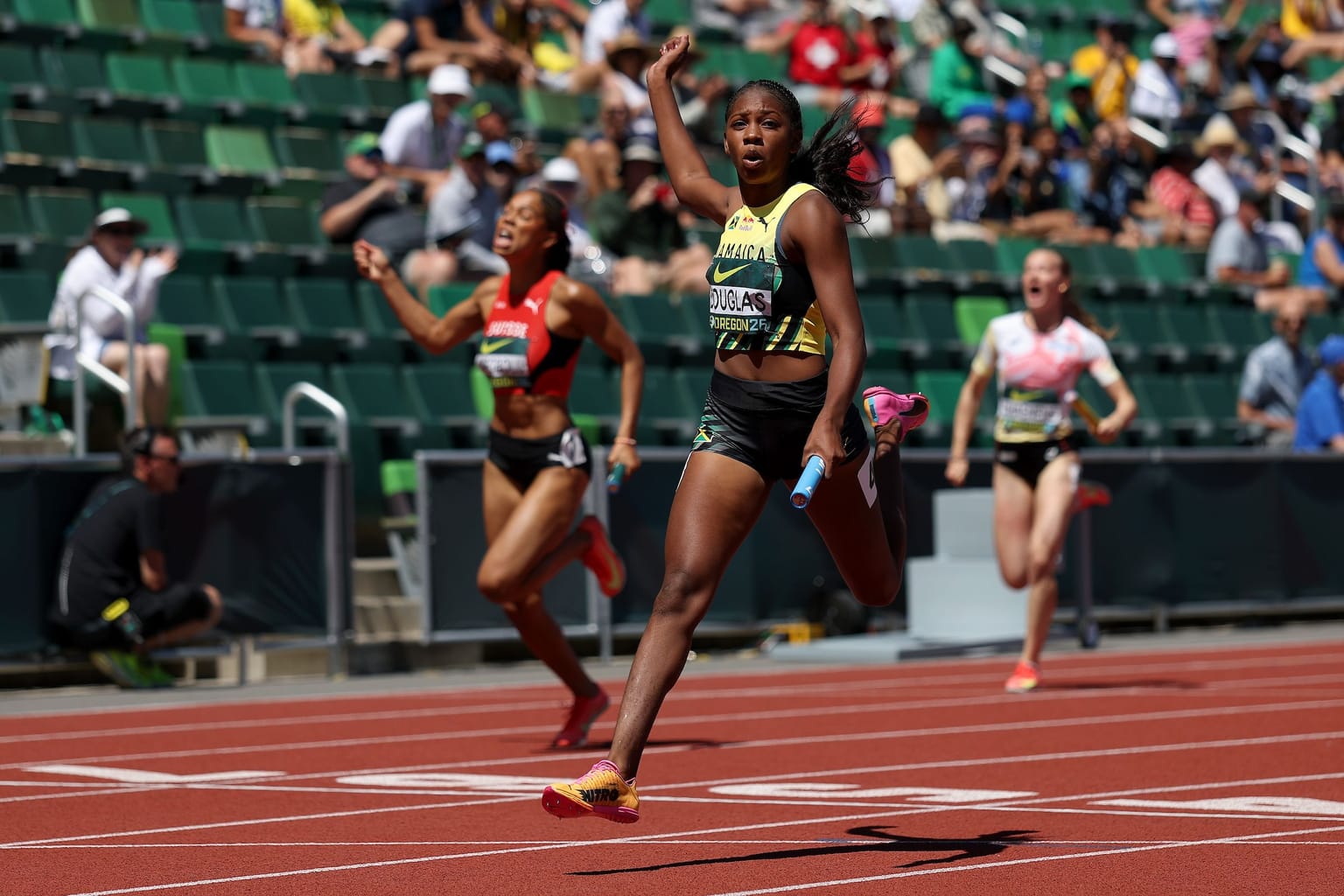Uță and Mancha strike gold as Jamaica and USA win relays in Oregon:

USA stormed to a world U20 record of 38.16* to get 4x100m gold on the final day of the World Athletics U20 Championships Oregon 26