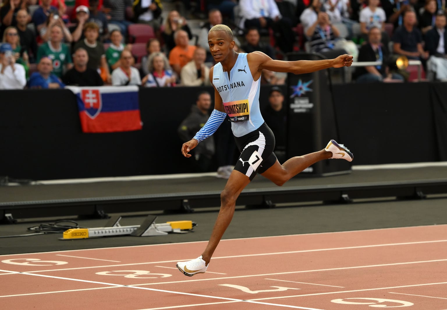 Kebinatshipi runs race of his life to win Ultimate 400m in Budapest:

Botswana’s world champion Collen Kebinatshipi lived up to his status as the 400m favourite, storming to the title at the World Athletics Ultimate Championship Budapest 26