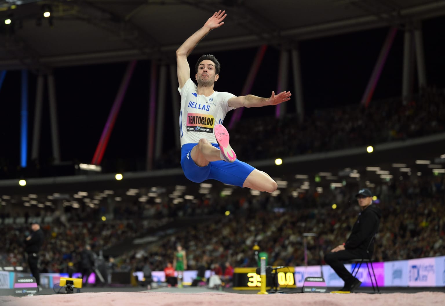 Tentoglou completes long jump set with Ultimate long jump win:

Coverage of the men's long jump at the World Athletics Ultimate Championship Budapest 26