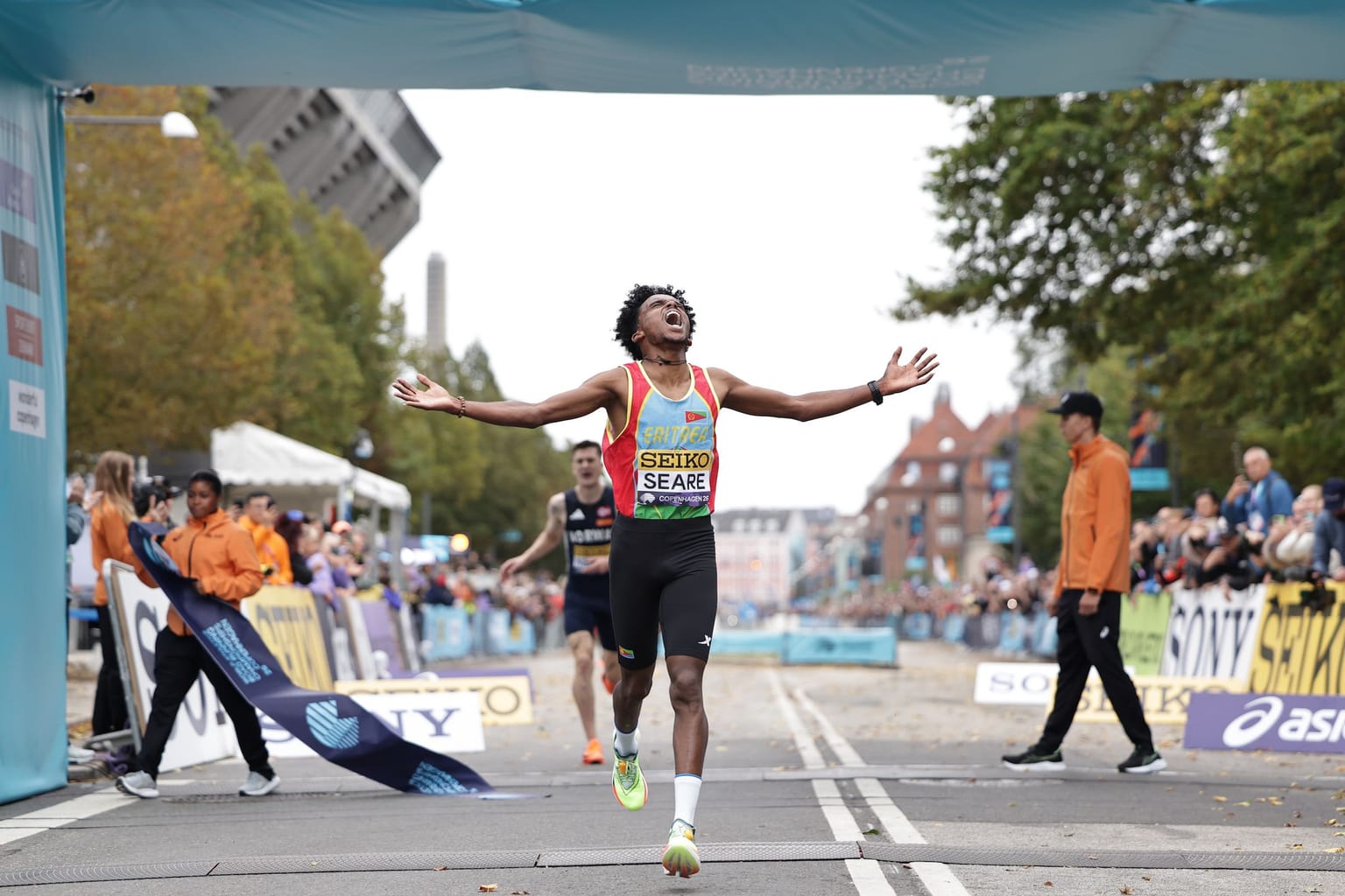 Seare outkicks Ingebrigtsen to claim world 5km title in Copenhagen:

Coverage of the men's 5km at the World Athletics Road Running Championships Copenhagen 26