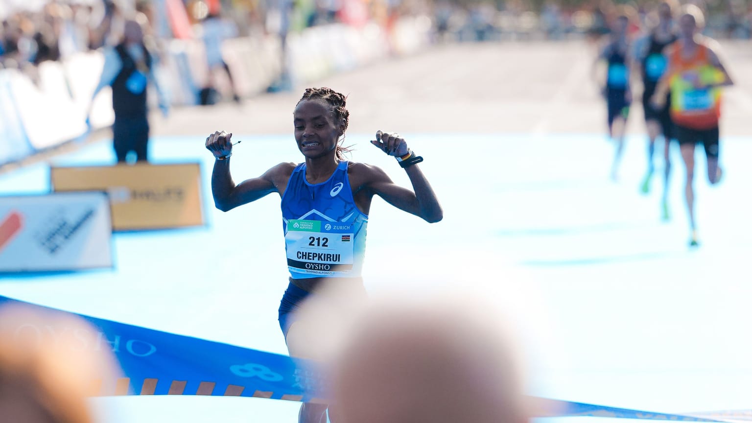 Chepkirui and Kwizera clinch fast half marathon wins in Valencia:

Sheila Chepkirui and Rodrigue Kwizera stormed up the world half marathon all-time lists with respective wins in 1:03:51 and 58:03 at the Medio Marathon Valencia Trinidad Alfonso Zurich